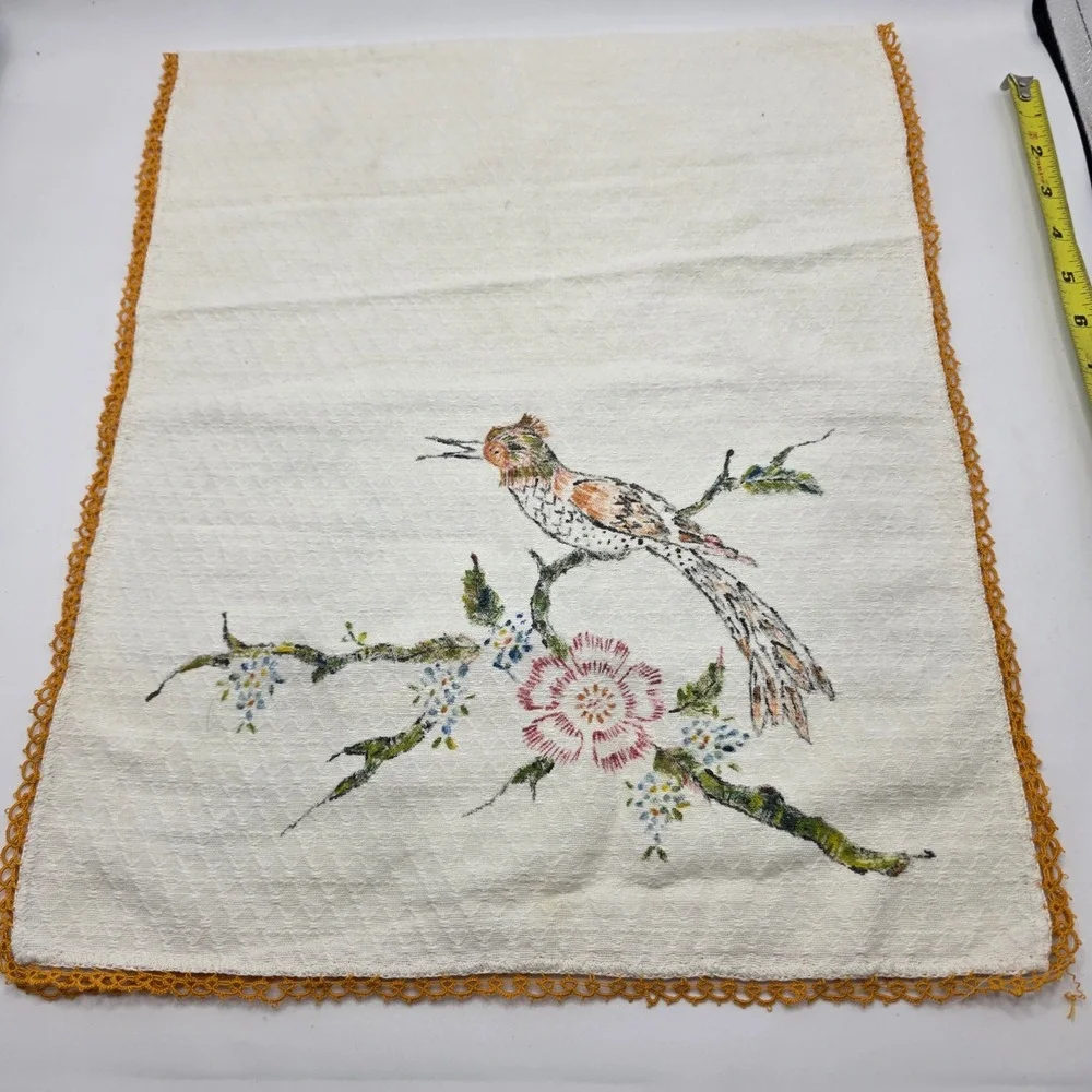 Handmade Dresser Scarf Runner White Hand Painted Bird Floral Lace Vintage‎ Decor